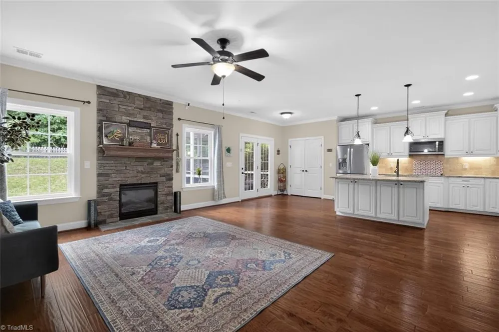 2227 Dunning Court High Point, NC 27265