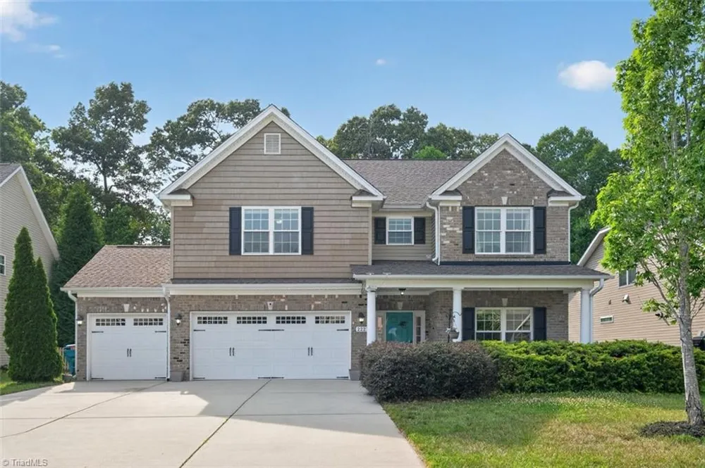 2227 Dunning Court High Point, NC 27265