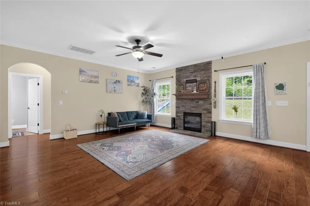 2227 Dunning Court High Point, NC 27265