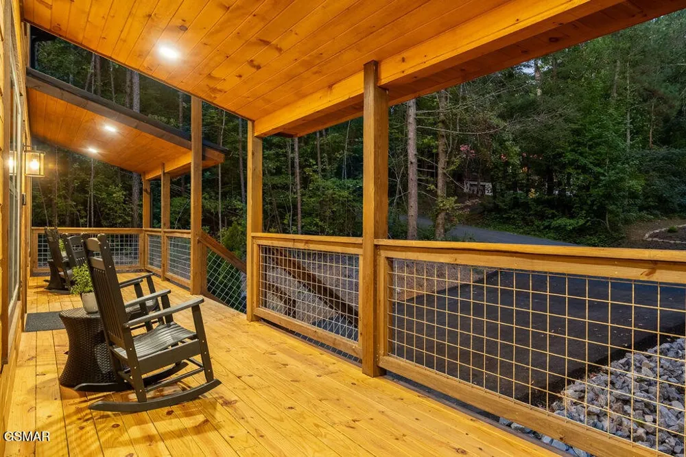 2320 Bogle Spring Loop Sevierville, TN 37862