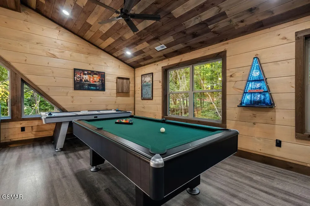 2320 Bogle Spring Loop Sevierville, TN 37862
