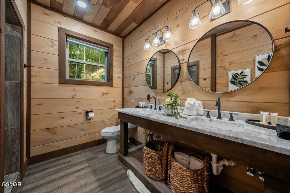 2320 Bogle Spring Loop Sevierville, TN 37862