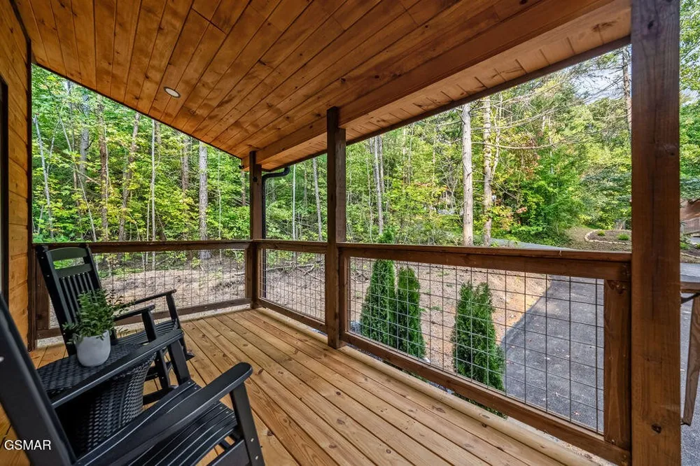 2320 Bogle Spring Loop Sevierville, TN 37862