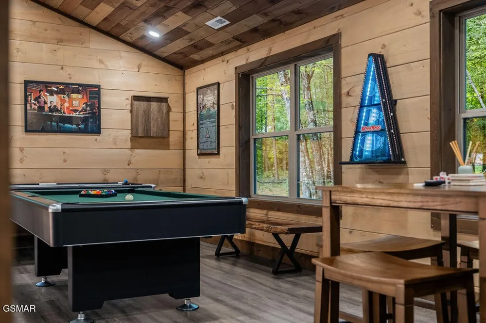 2320 Bogle Spring Loop Sevierville, TN 37862