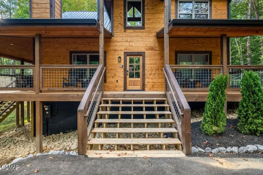 2320 Bogle Spring Loop Sevierville, TN 37862