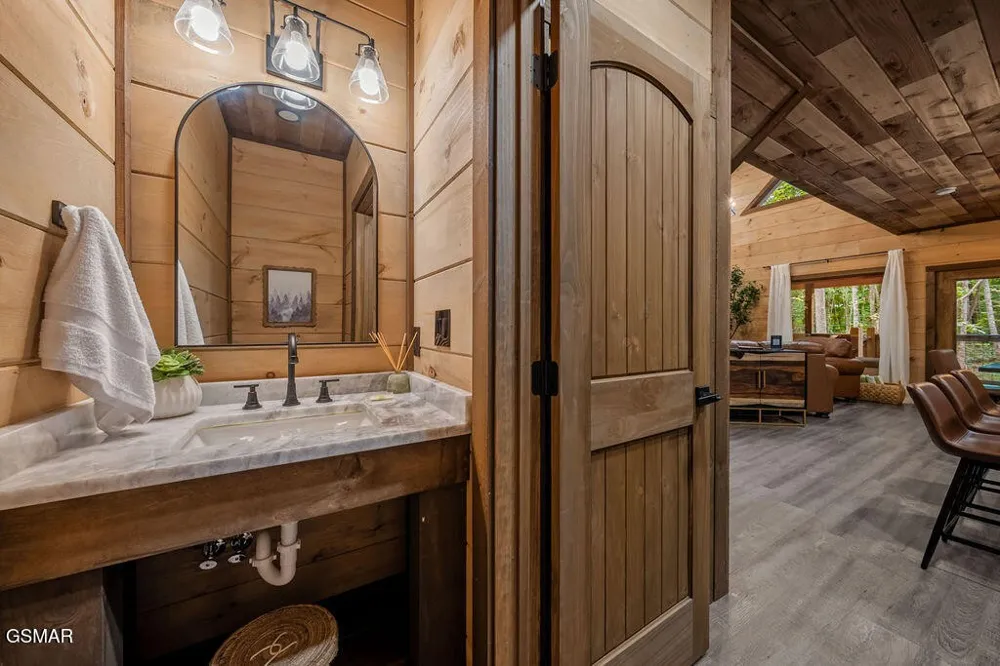 2320 Bogle Spring Loop Sevierville, TN 37862