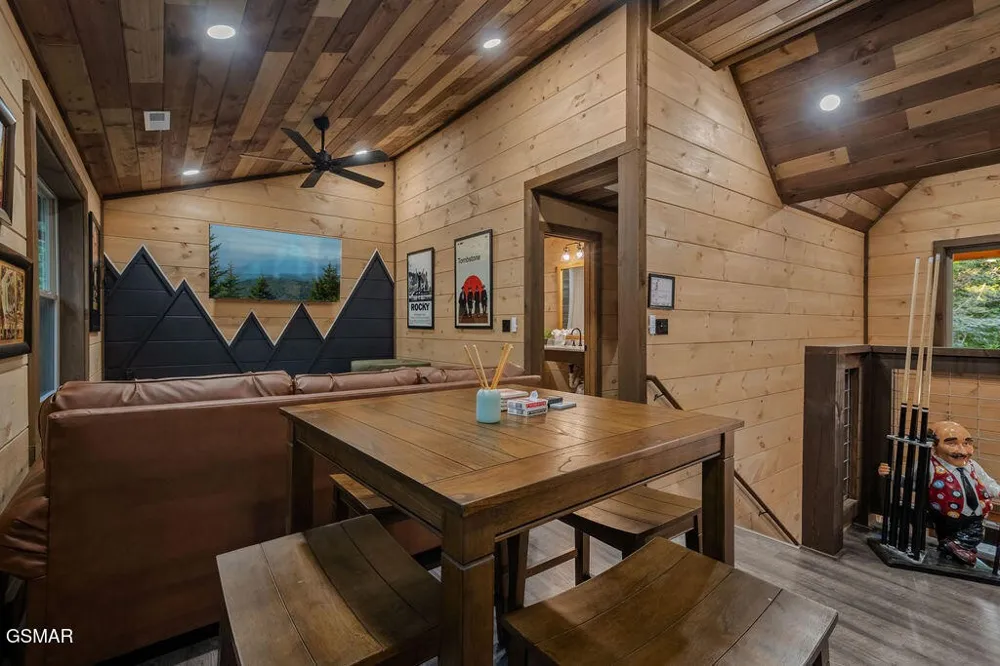 2320 Bogle Spring Loop Sevierville, TN 37862