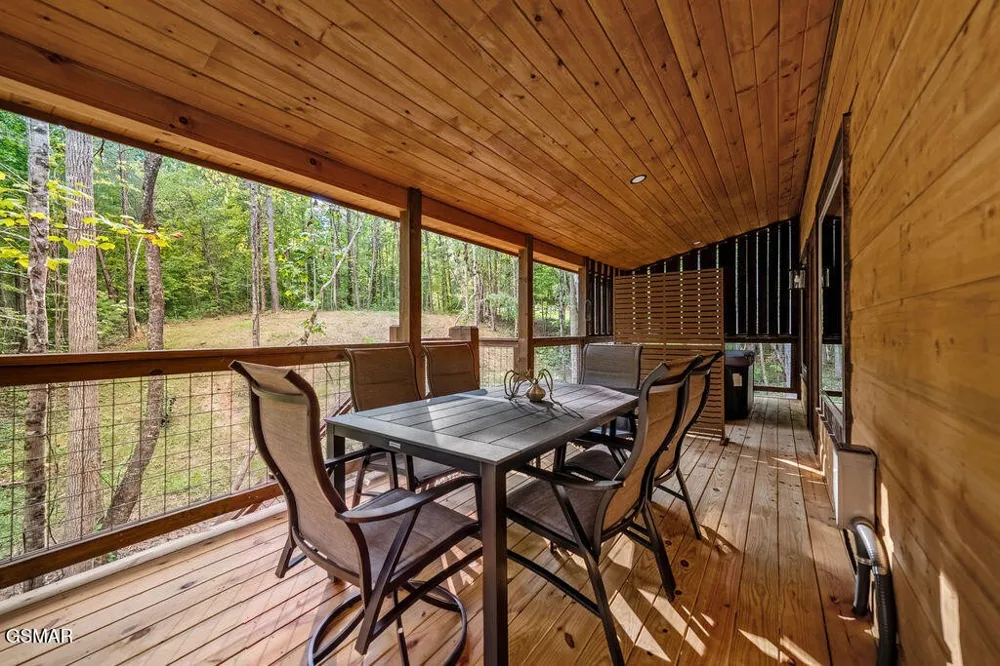 2320 Bogle Spring Loop Sevierville, TN 37862