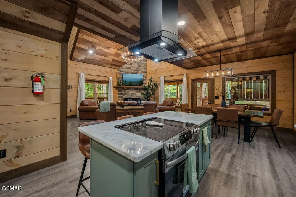 2320 Bogle Spring Loop Sevierville, TN 37862