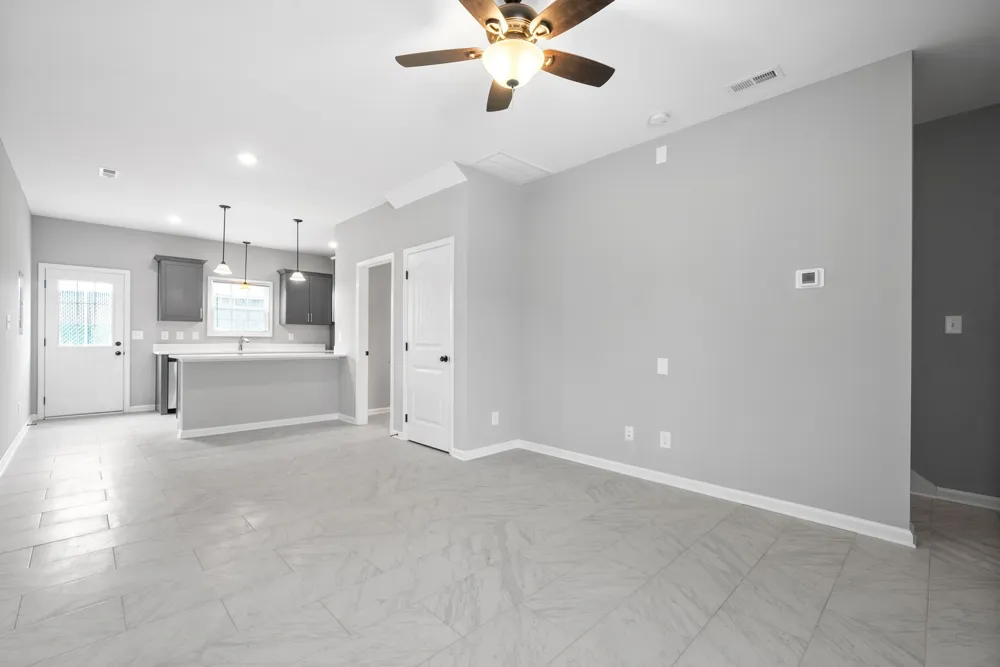 911 Crossland Ave #D Clarksville, TN 37040