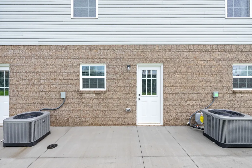 911 Crossland Ave #D Clarksville, TN 37040