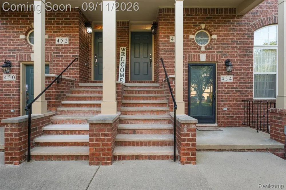 456 Boardwalk Drive Walled Lake City, MI 48390