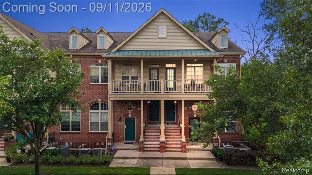 456 Boardwalk Drive Walled Lake City, MI 48390
