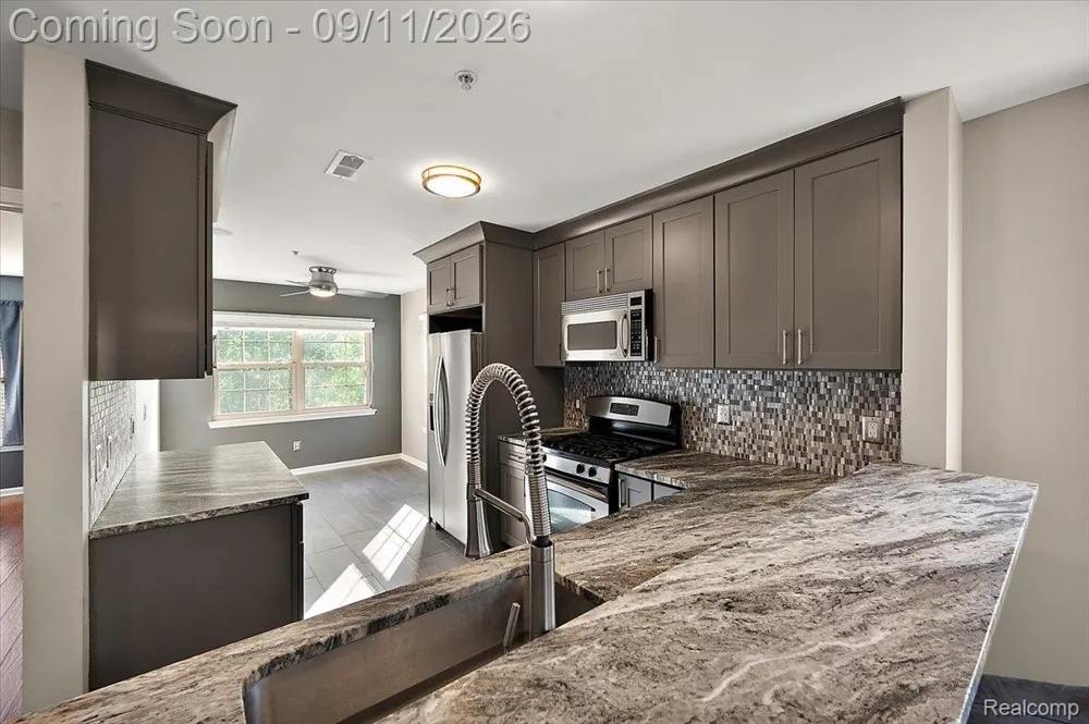 456 Boardwalk Drive Walled Lake City, MI 48390