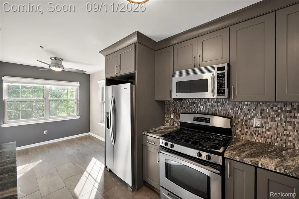456 Boardwalk Drive Walled Lake City, MI 48390