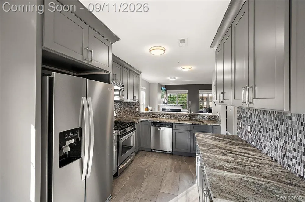 456 Boardwalk Drive Walled Lake City, MI 48390