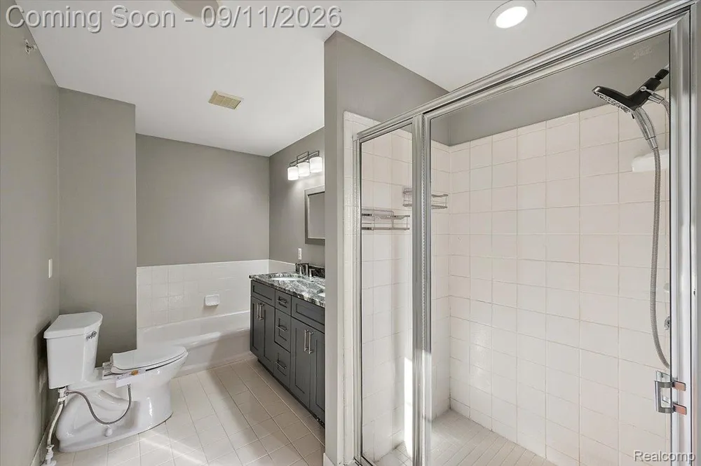 456 Boardwalk Drive Walled Lake City, MI 48390