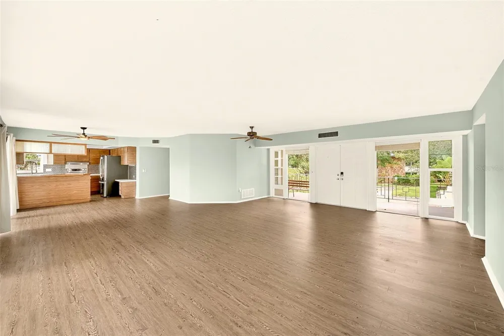 25 COUNTRY CLUB DRIVE Largo, FL 33771