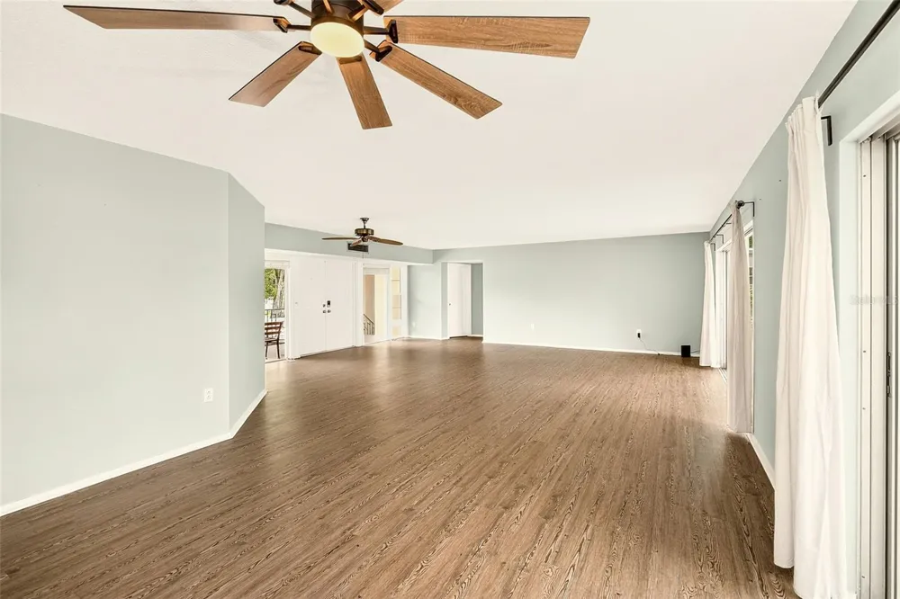 25 COUNTRY CLUB DRIVE Largo, FL 33771