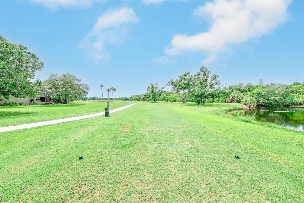 25 COUNTRY CLUB DRIVE Largo, FL 33771
