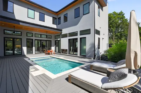 2009 San Juan Drive