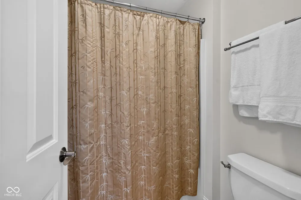 9958 Northwind Drive Indianapolis, IN 46256