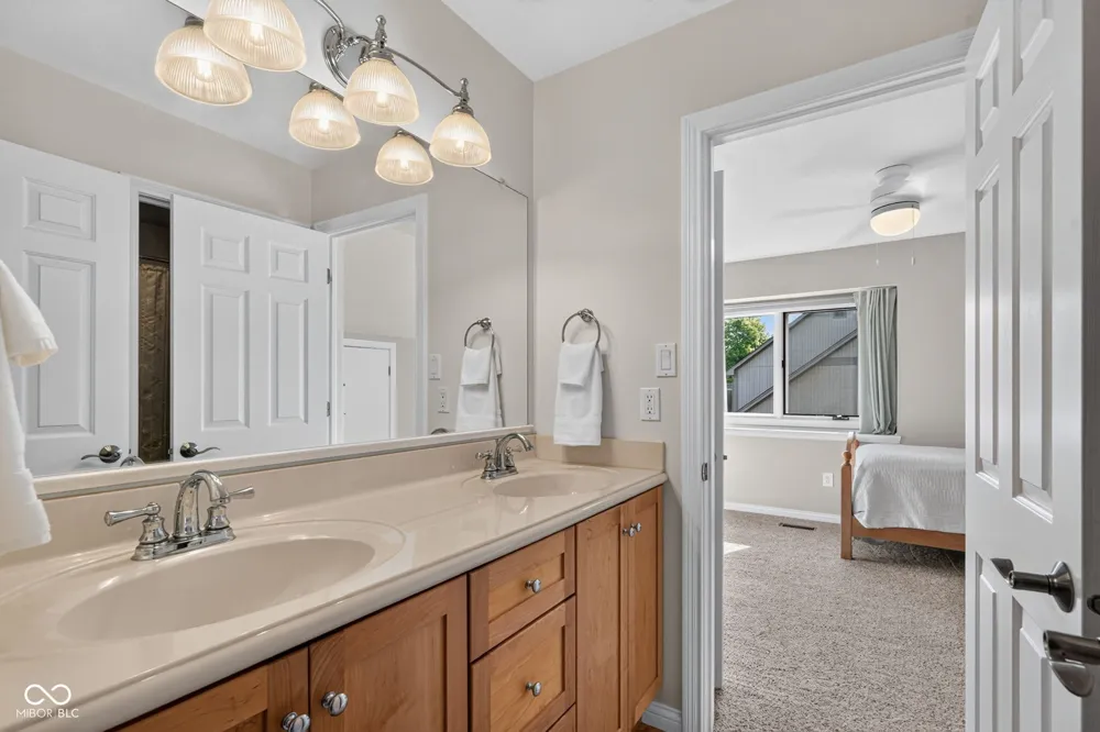 9958 Northwind Drive Indianapolis, IN 46256