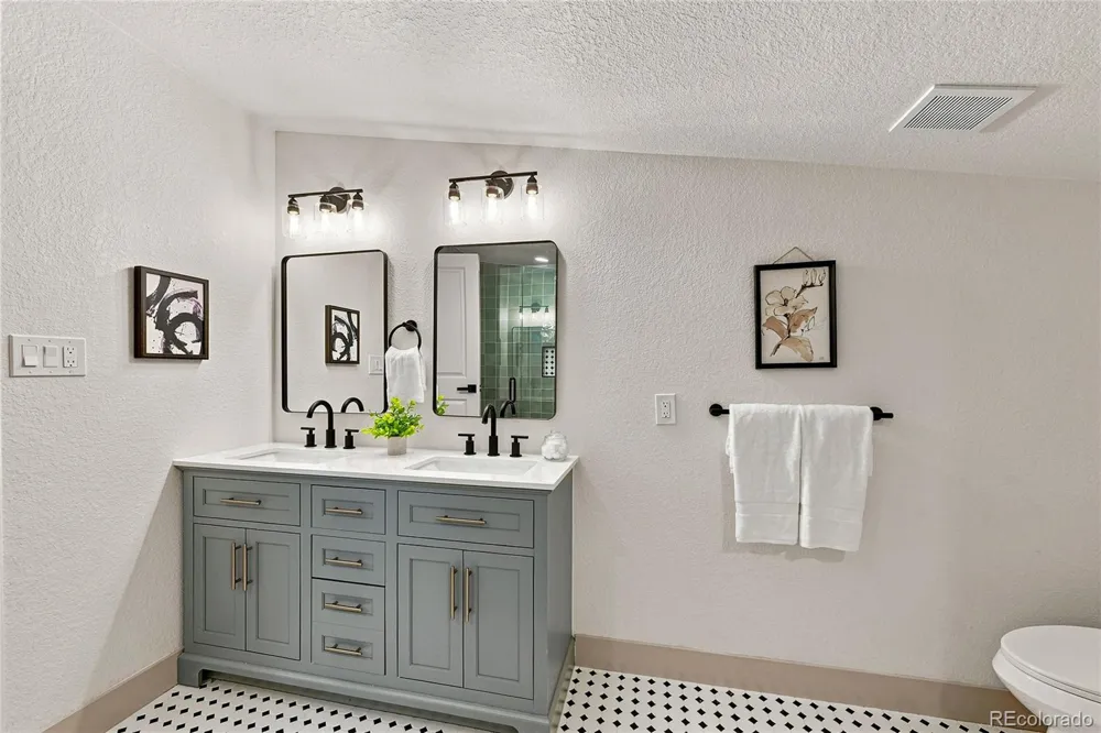 2641 E 93rd Place Thornton, CO 80229