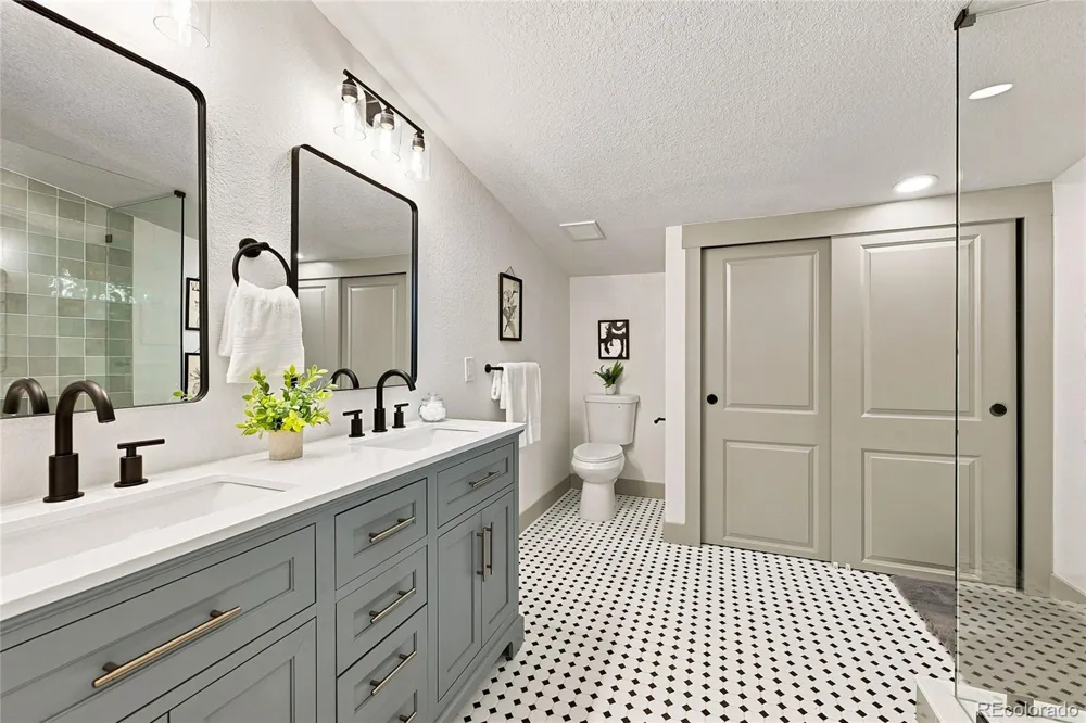 2641 E 93rd Place Thornton, CO 80229