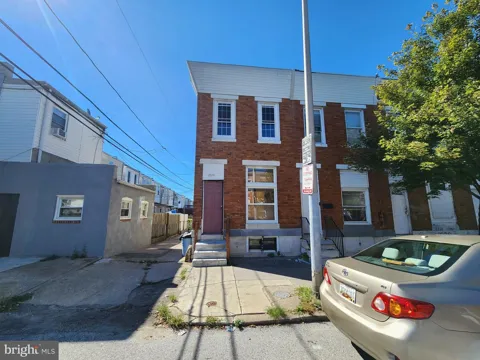 2729 E MADISON STREET