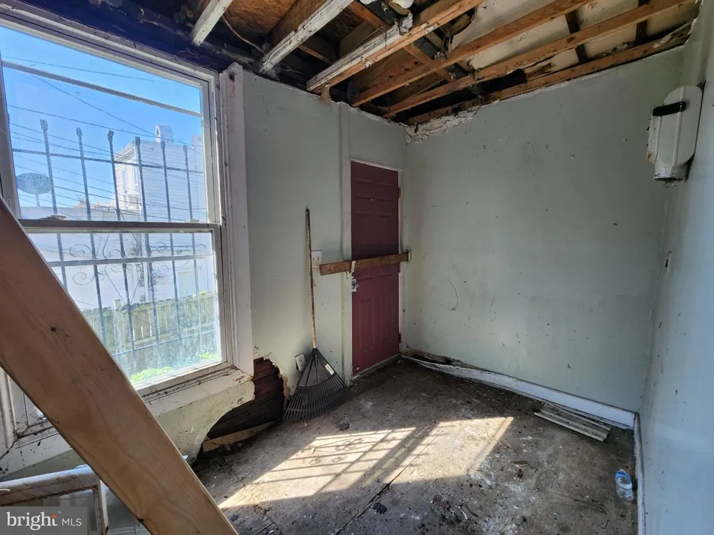 2729 E MADISON STREET Baltimore, MD 21205