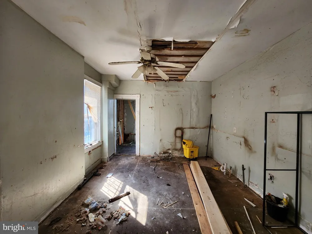 2729 E MADISON STREET Baltimore, MD 21205
