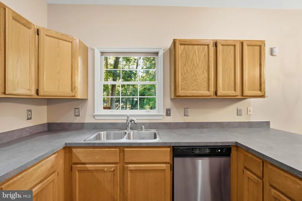 427 LESSIN DRIVE Lusby, MD 20657