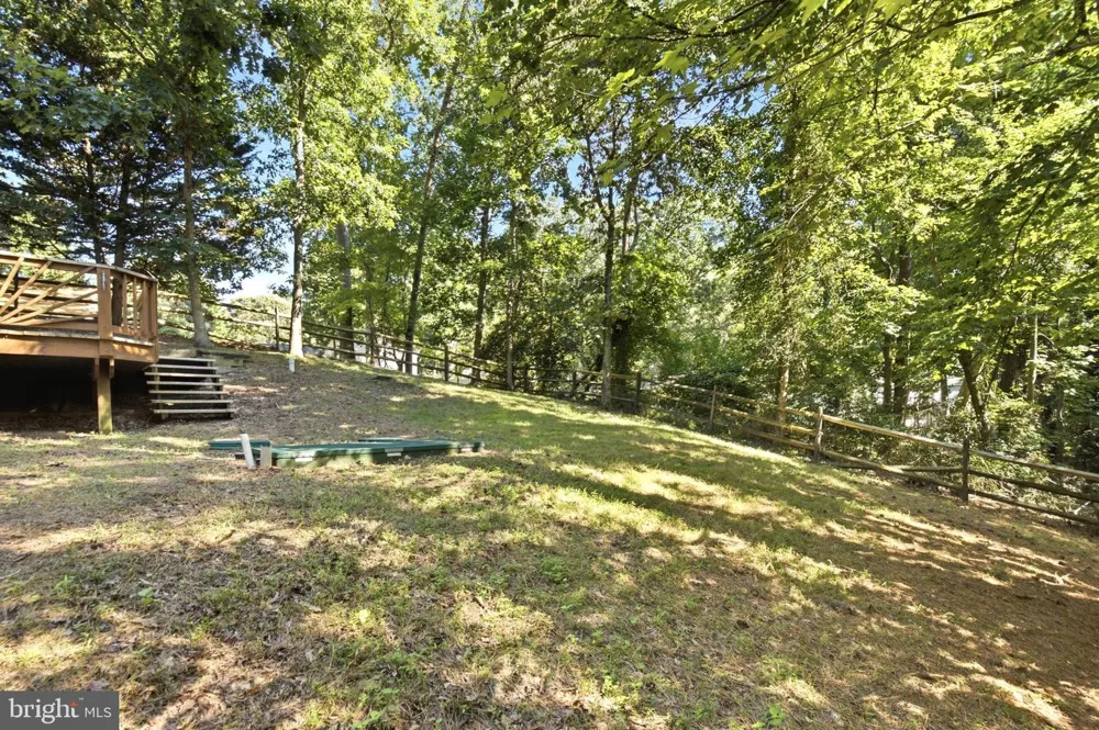 427 LESSIN DRIVE Lusby, MD 20657