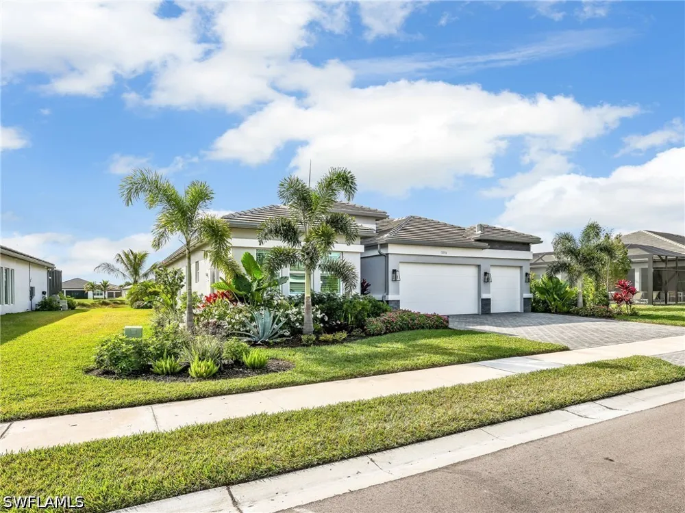 Oleander Avenue Naples, FL 34120
