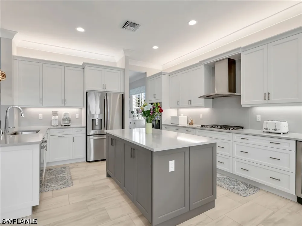 Oleander Avenue Naples, FL 34120