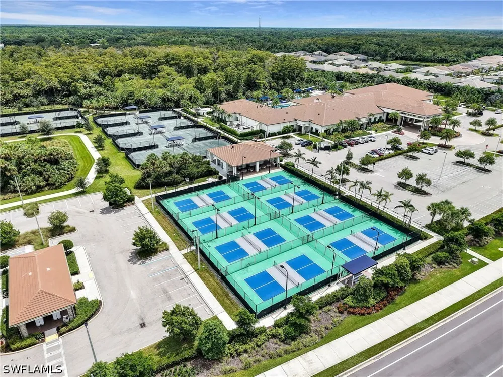 Oleander Avenue Naples, FL 34120