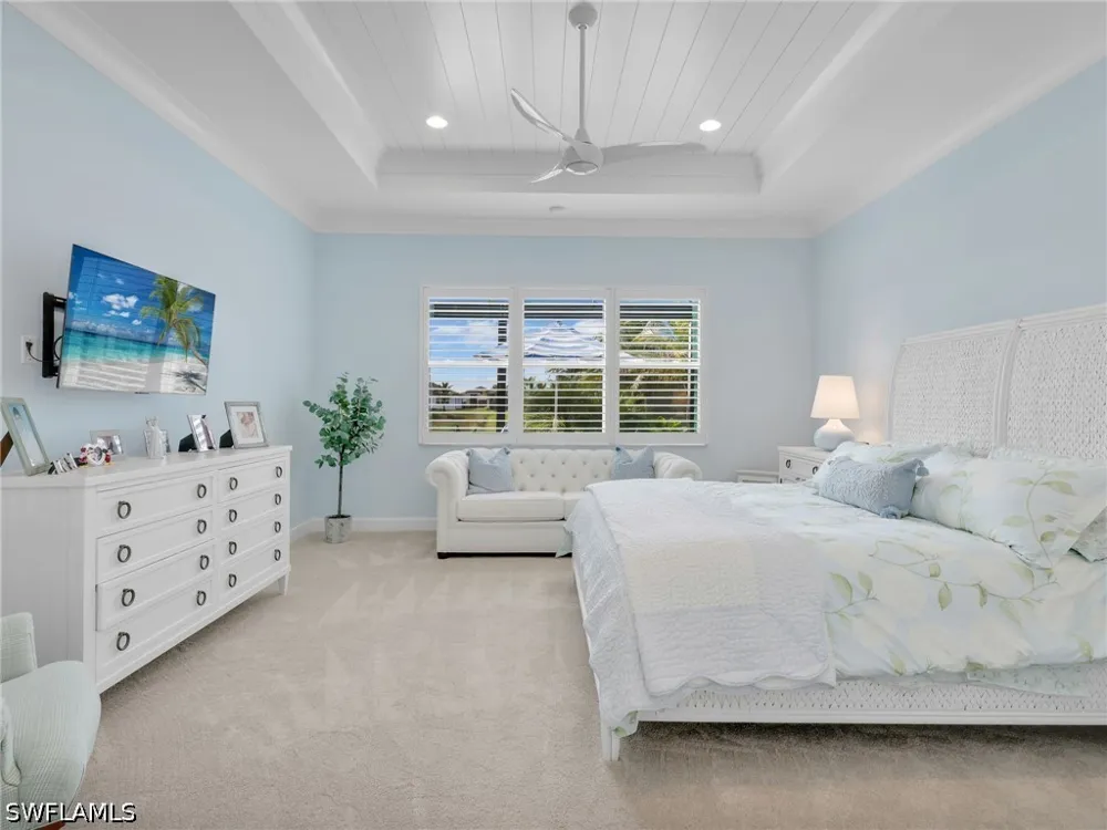 Oleander Avenue Naples, FL 34120