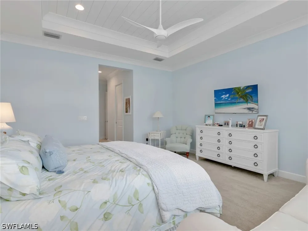 Oleander Avenue Naples, FL 34120