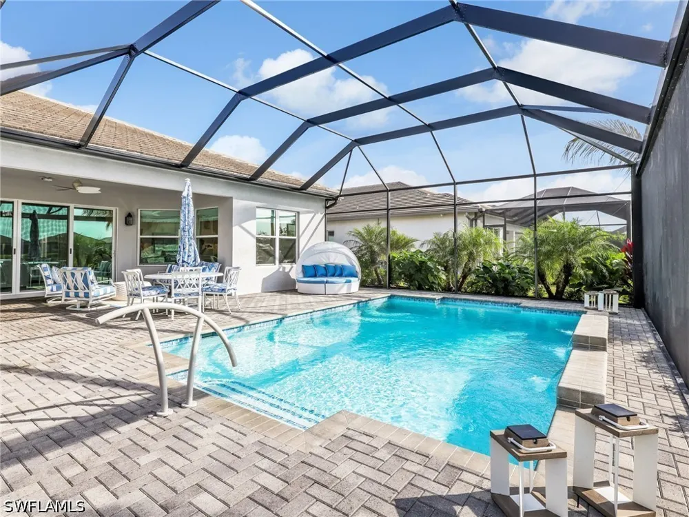 Oleander Avenue Naples, FL 34120