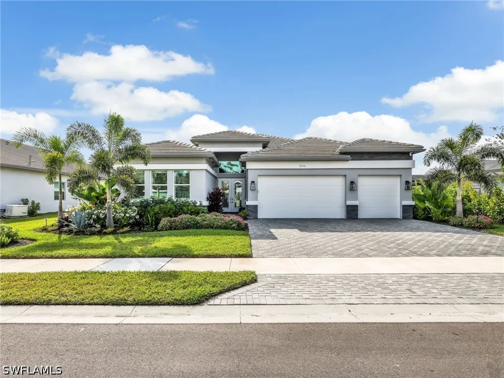 Oleander Avenue Naples, FL 34120