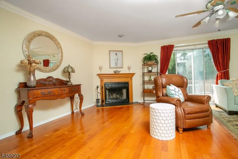 63 Averell Dr Parsippany-Troy Hills, NJ 07950