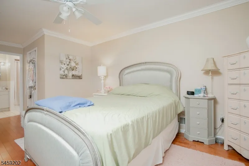 63 Averell Dr Parsippany-Troy Hills, NJ 07950