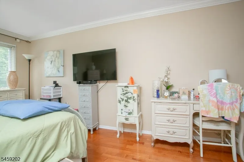63 Averell Dr Parsippany-Troy Hills, NJ 07950
