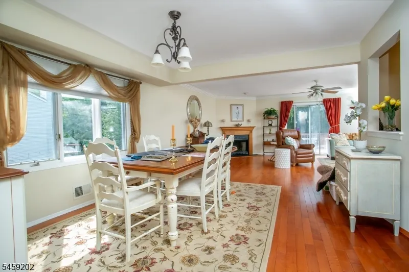 63 Averell Dr Parsippany-Troy Hills, NJ 07950