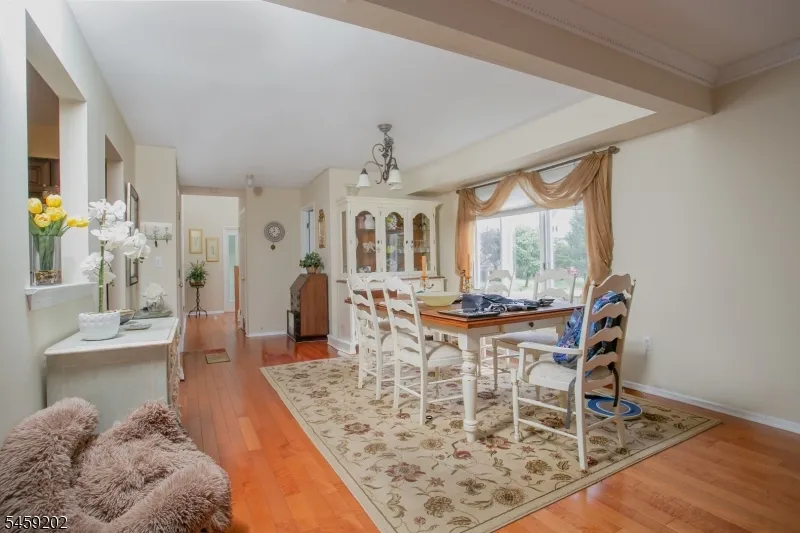 63 Averell Dr Parsippany-Troy Hills, NJ 07950