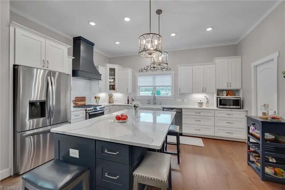 4945 Thomas Road Mebane, NC 27302