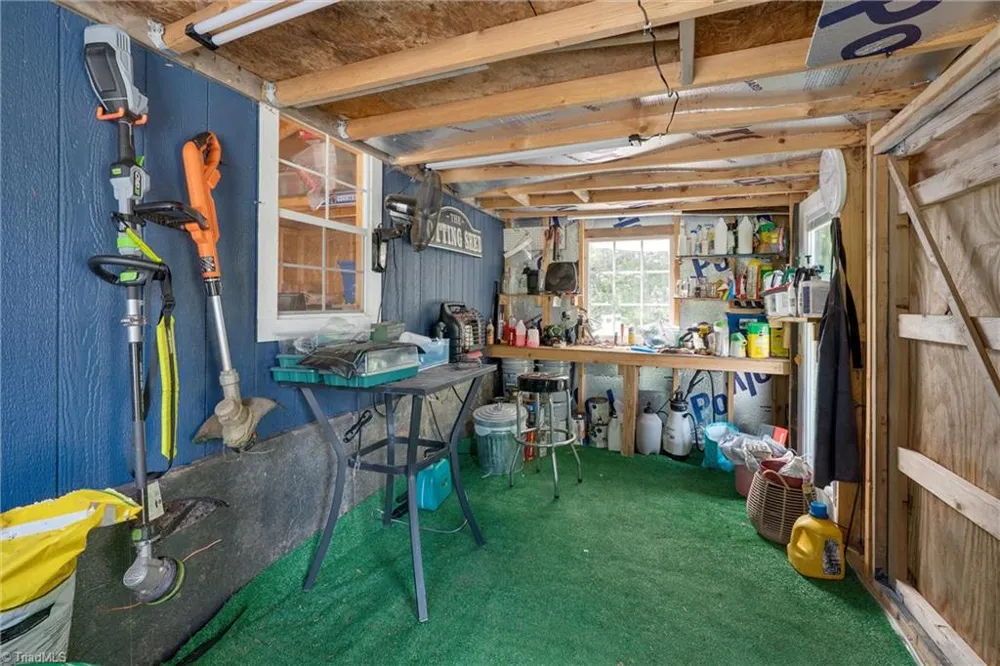 4945 Thomas Road Mebane, NC 27302