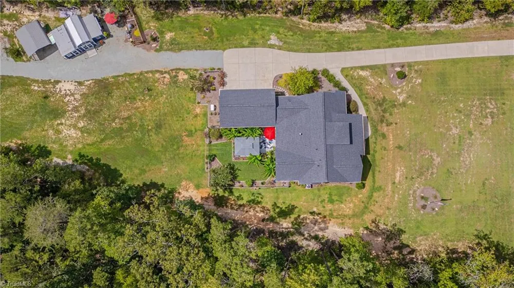 4945 Thomas Road Mebane, NC 27302