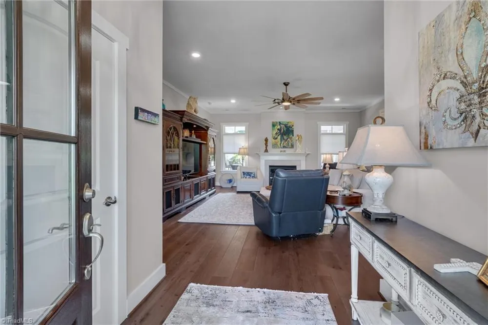 4945 Thomas Road Mebane, NC 27302